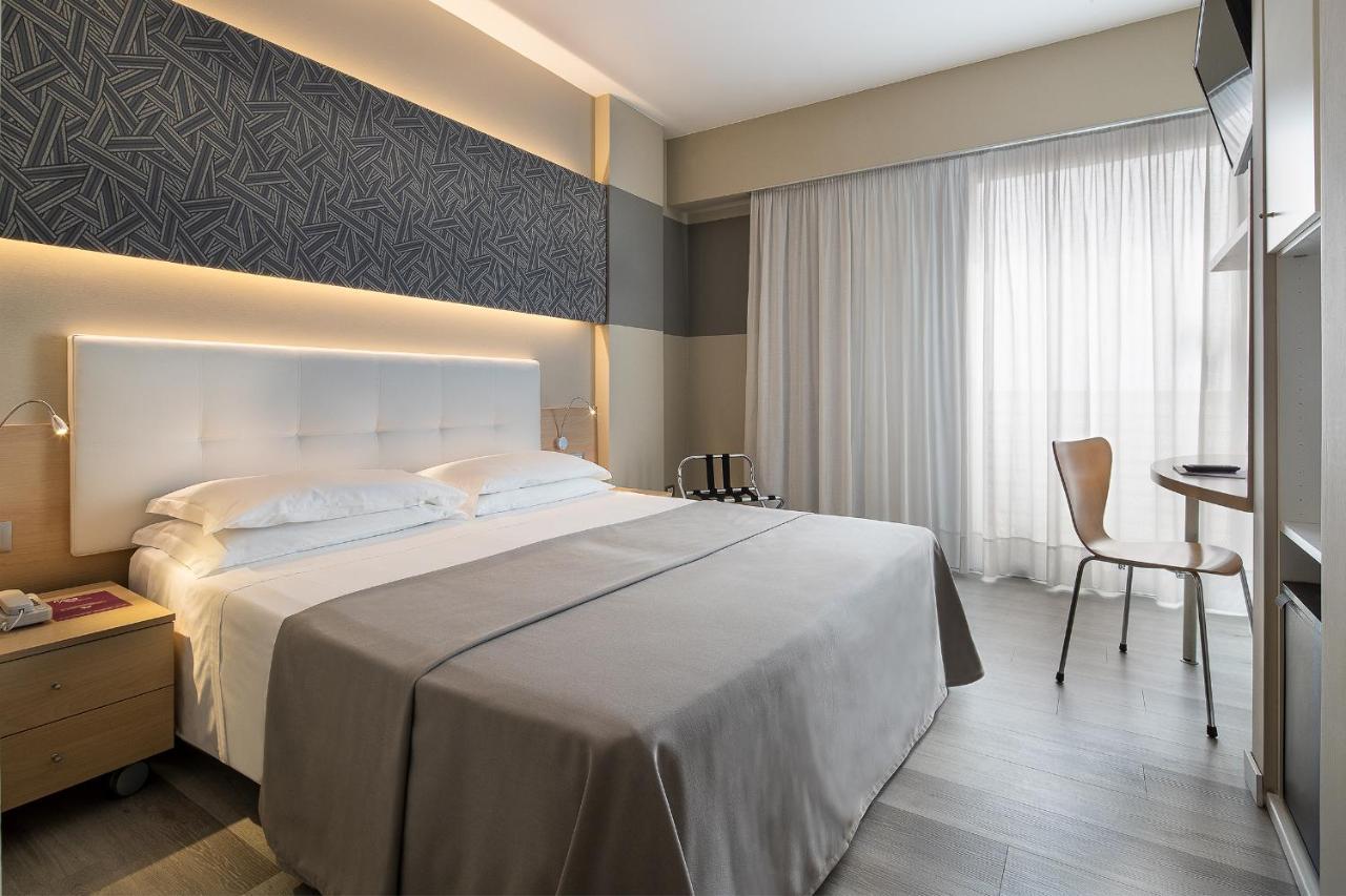 לידו די ג'סולו Hotel Rosanna 3 Stelle Superior מראה חיצוני תמונה