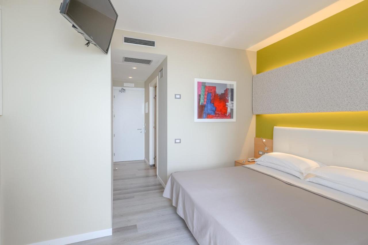 לידו די ג'סולו Hotel Rosanna 3 Stelle Superior מראה חיצוני תמונה