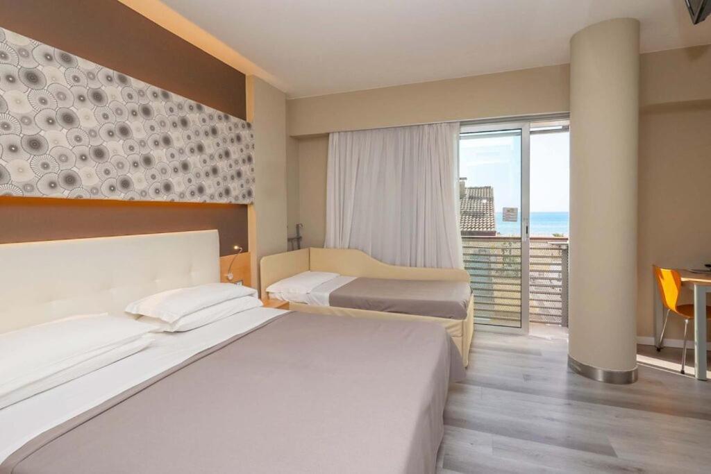 לידו די ג'סולו Hotel Rosanna 3 Stelle Superior מראה חיצוני תמונה