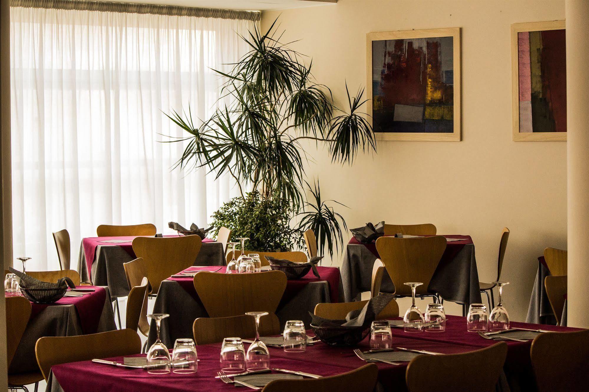 לידו די ג'סולו Hotel Rosanna 3 Stelle Superior מראה חיצוני תמונה